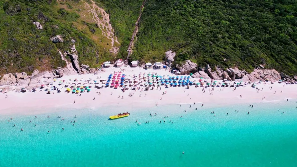 Praia de Arraial do Cabo na Região dos Lagos